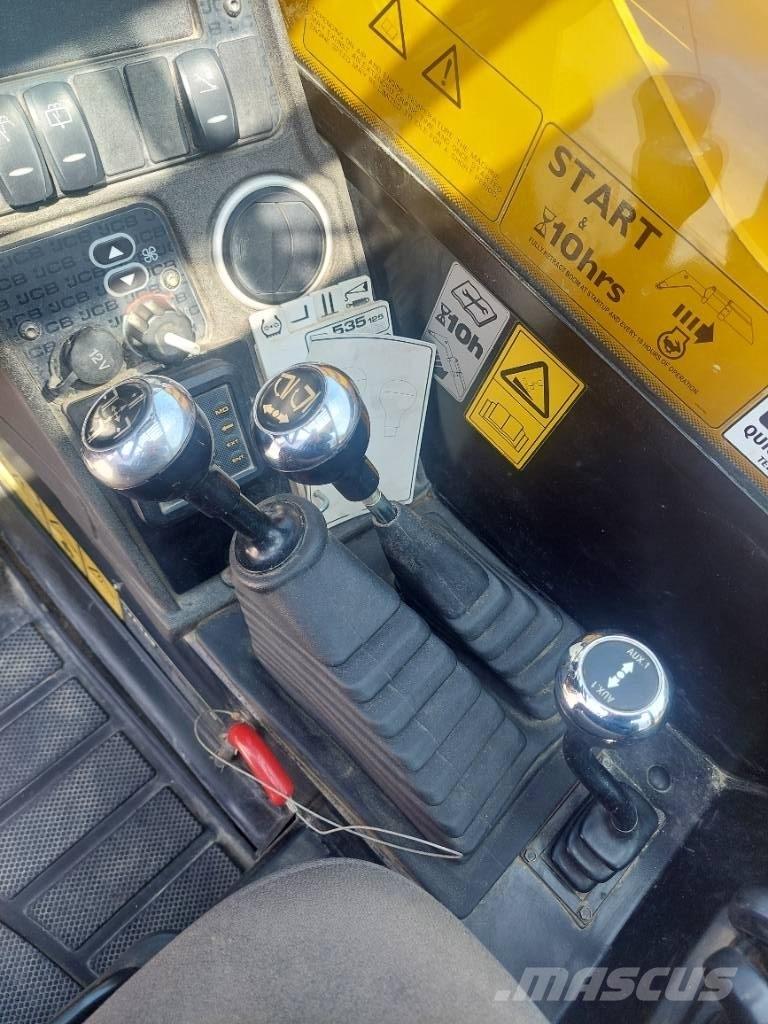 JCB 535-125 テレスコーピックハンドラー