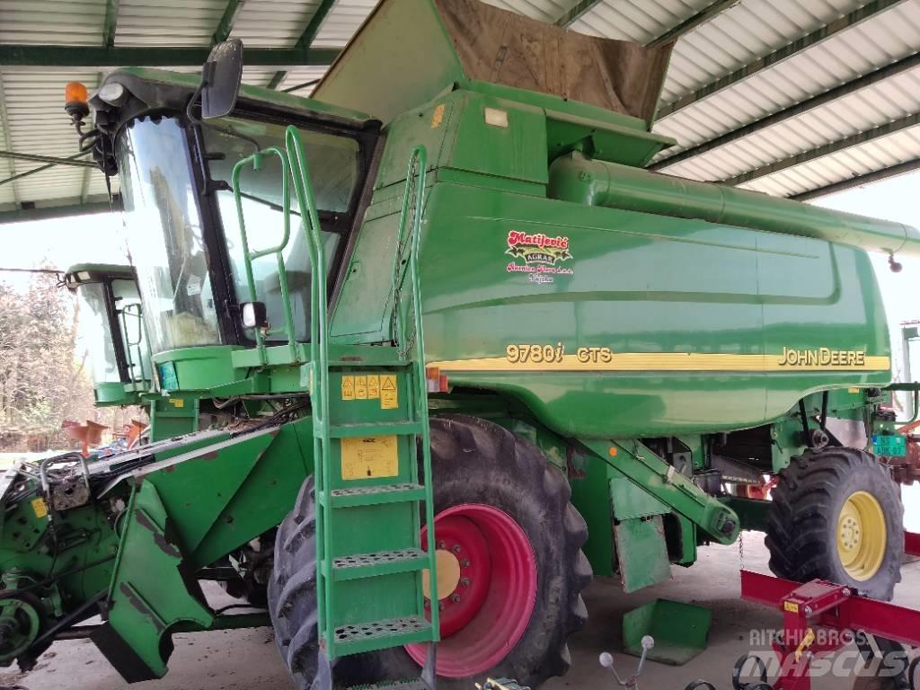 John Deere 9780 CTS コンバイン