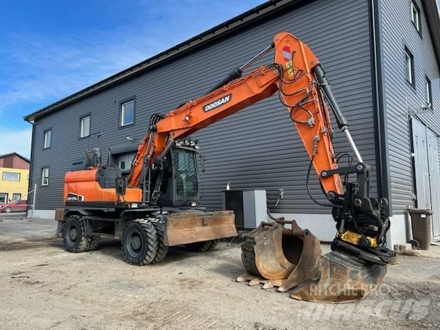 Doosan DX 170 W ホイール式油圧ショベル（パワーショベル・ユンボ・バックホー）