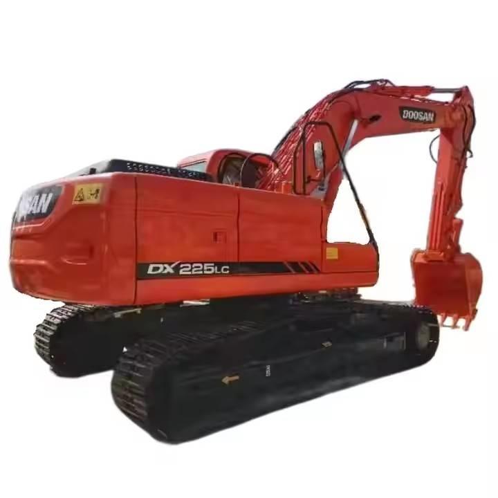 Doosan DX 225 LC 大型油圧ショベル12t以上（パワーショベル・ユンボ）