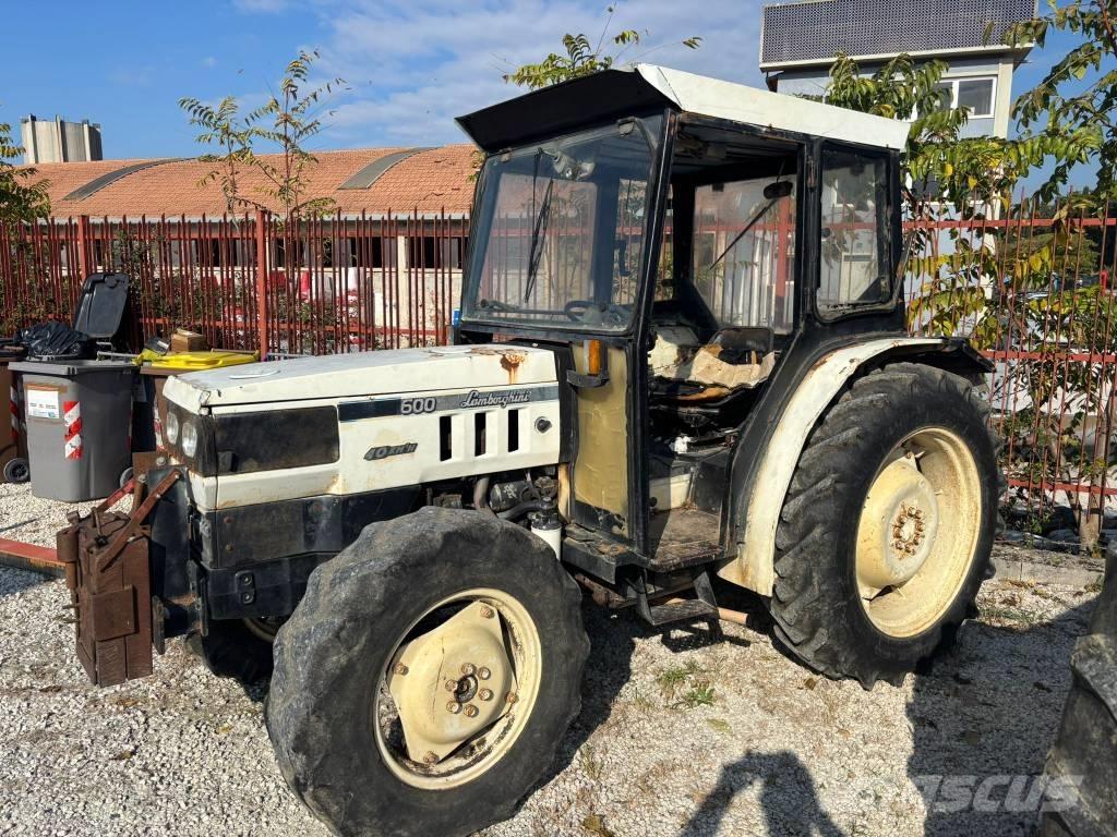 Lamborghini 600 V DT トラクター