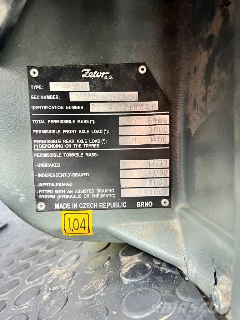 Zetor 7441 PROXIMA トラクター