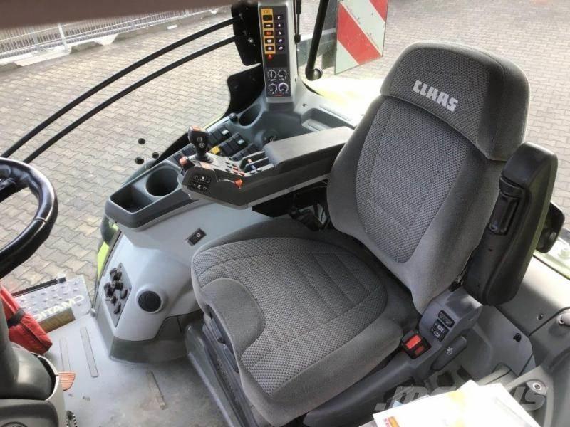 CLAAS AXION 810 トラクター
