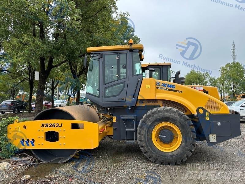 XCMG XS263J 振動ローラ