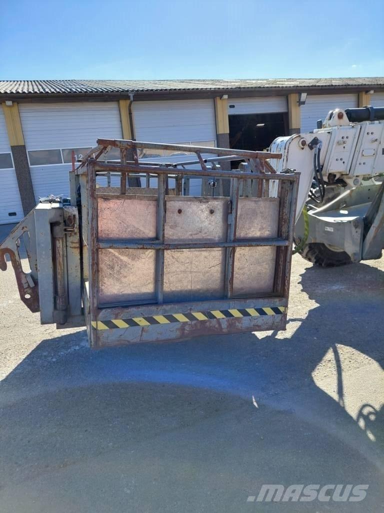Terex 4514 テレスコーピックハンドラー