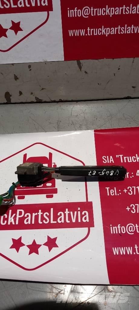 Volvo FH 12.     20553788 キャビン及び内装