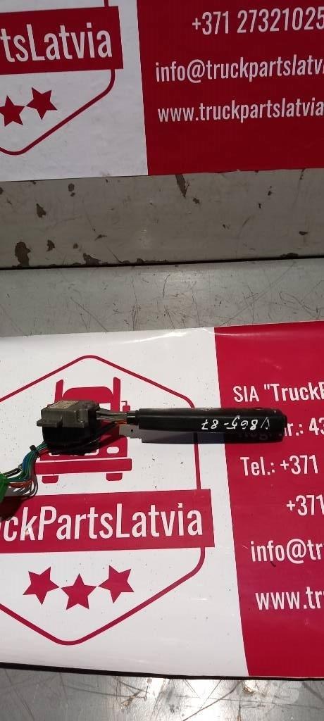 Volvo FH 12.     20553788 キャビン及び内装