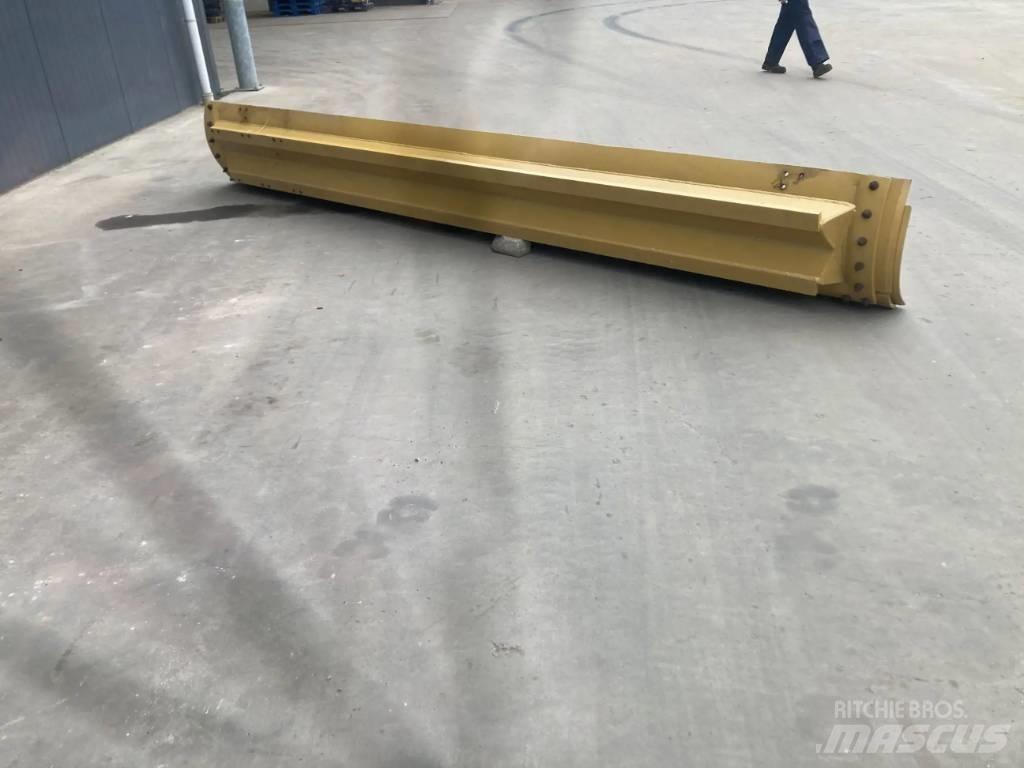 CAT 120M3 Moldboard ブレード