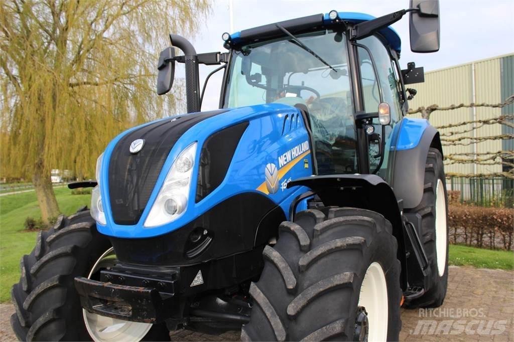 New Holland T6.155 トラクター