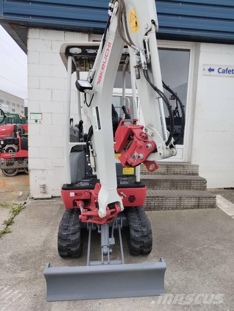 Takeuchi TB 216 ミニ油圧ショベル 7t以下（ミニユンボ・ミニディガー）