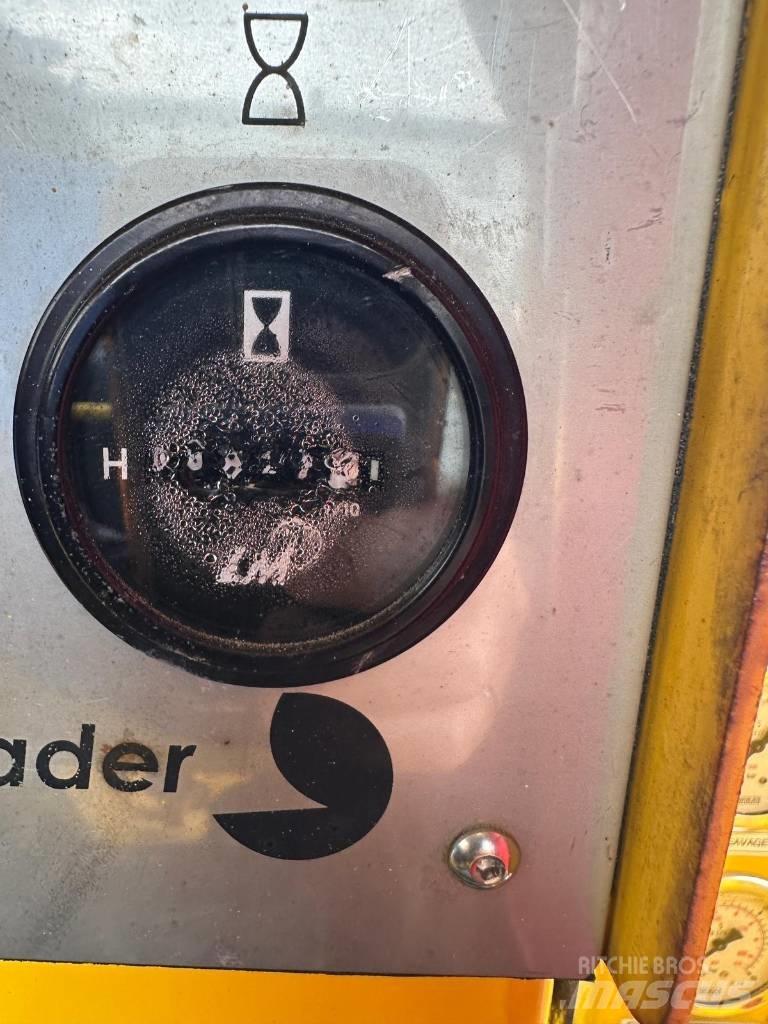  Aramine L150D 地下ローダー