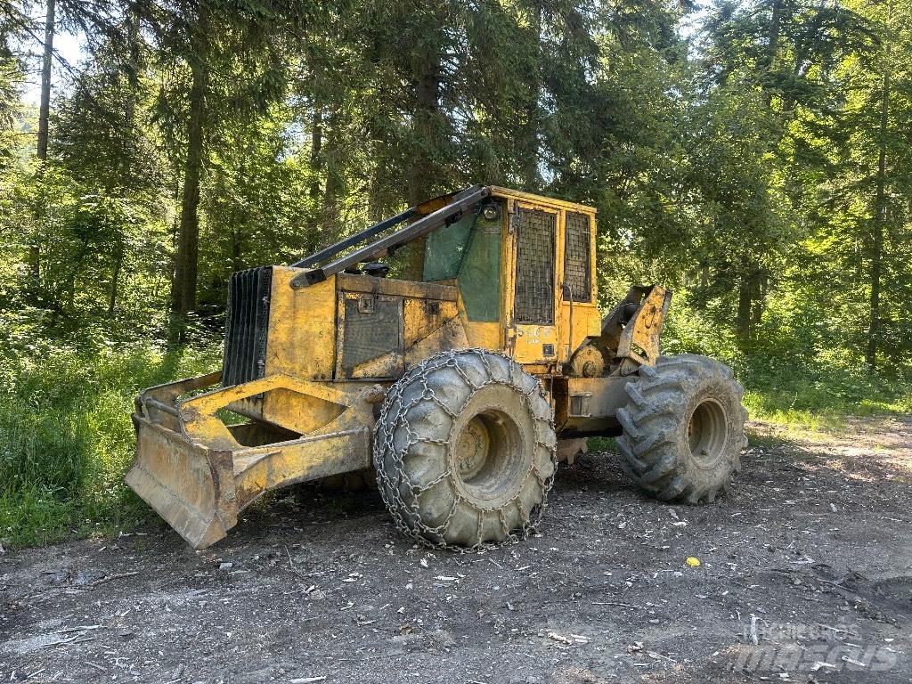 John Deere 540 E スキッダー