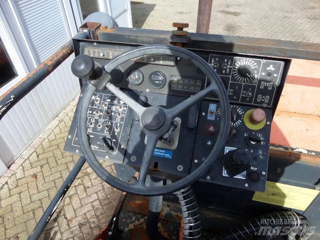 Dynapac F 8-4W アスファルトフィニッシャ