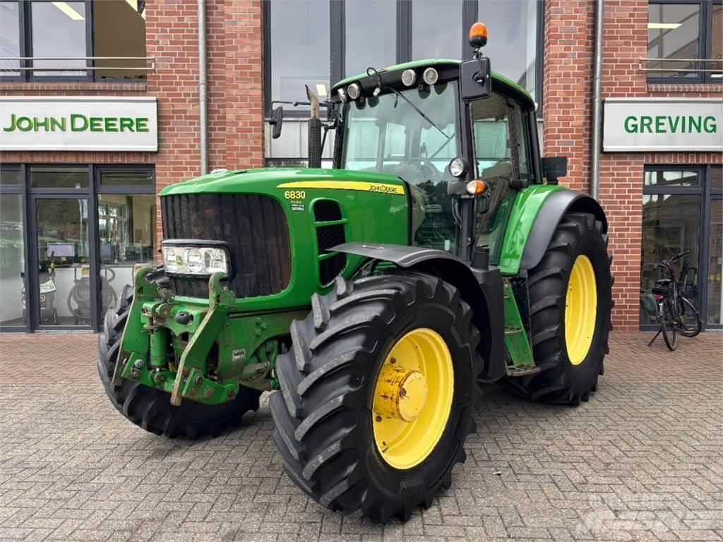 John Deere 6830 トラクター