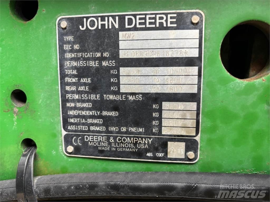 John Deere 6830 トラクター