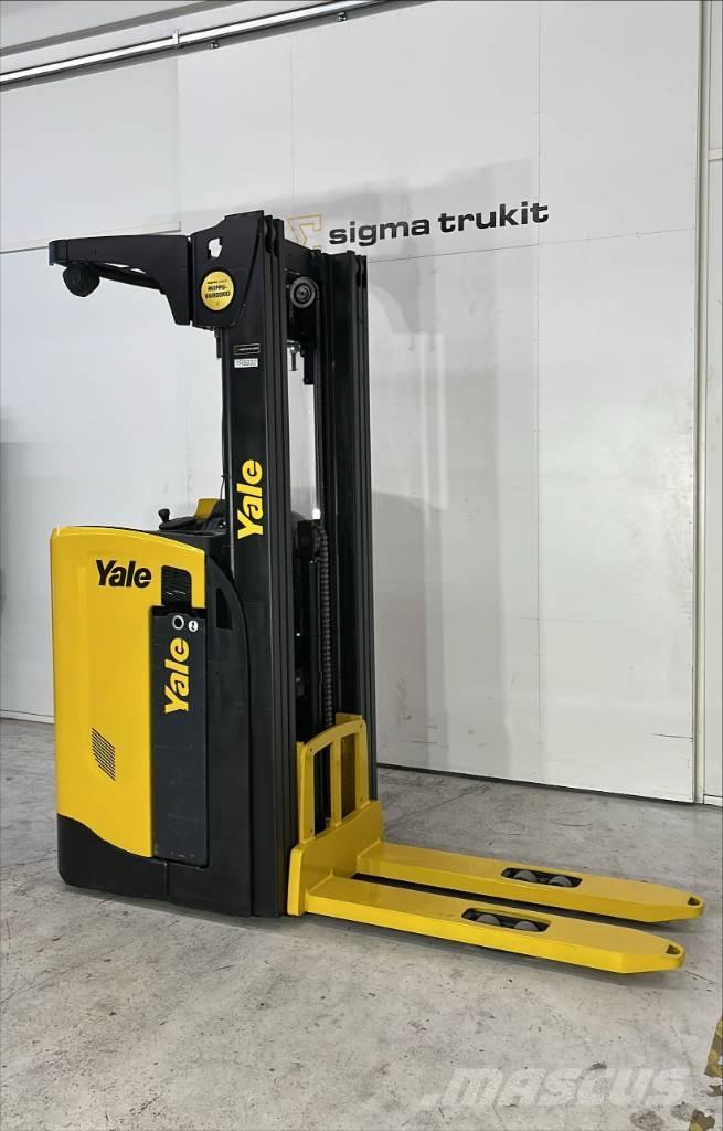 Yale MS 16 S 自走式スタッカー