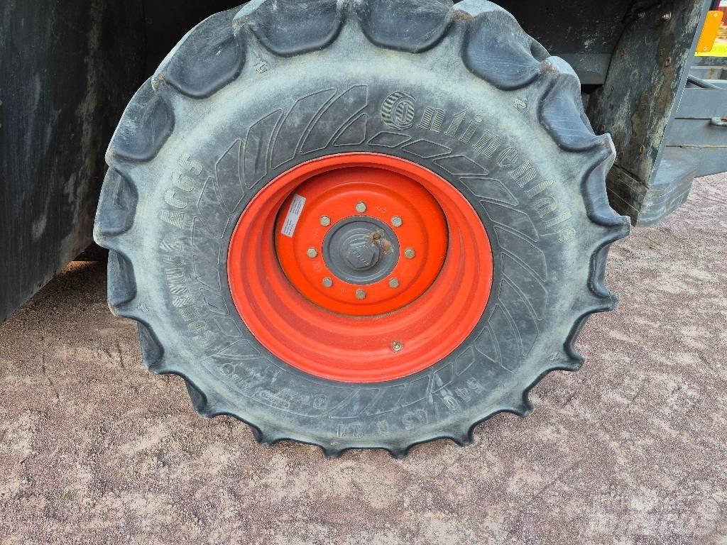 CLAAS Jaguar 850 自走式フォレージハーベスター