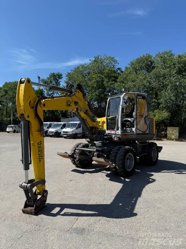 Wacker Neuson 9503 ホイール式油圧ショベル（パワーショベル・ユンボ・バックホー）