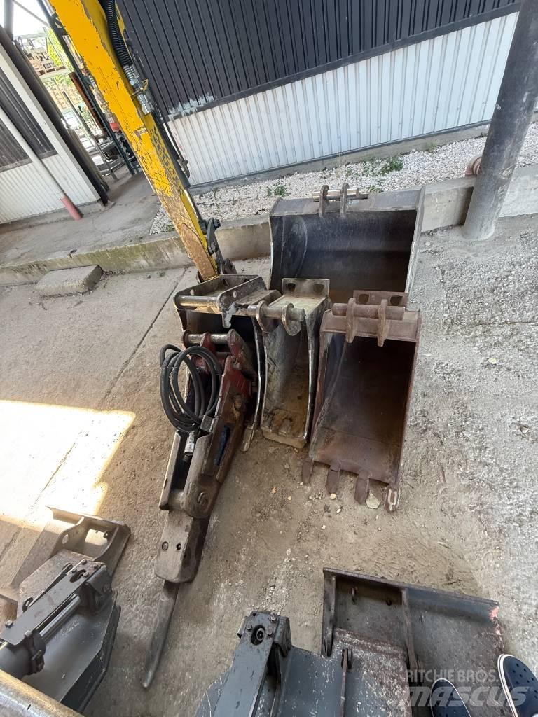 Wacker Neuson 9503 ホイール式油圧ショベル（パワーショベル・ユンボ・バックホー）