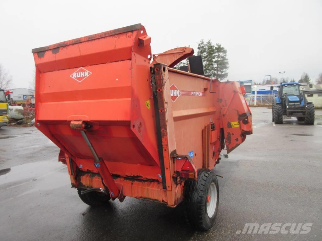Kuhn Primor 3560 ベールシュレッダー、カッター、アンローラー