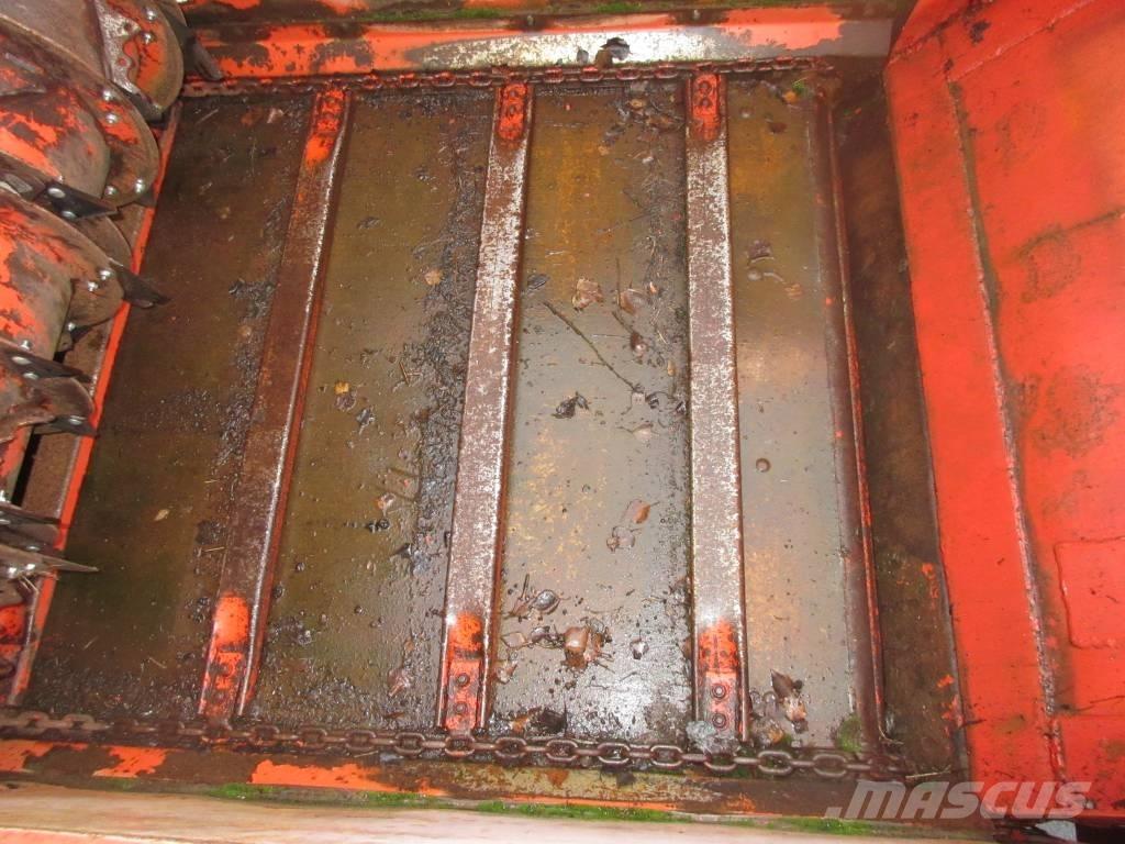 Kuhn Primor 3560 ベールシュレッダー、カッター、アンローラー