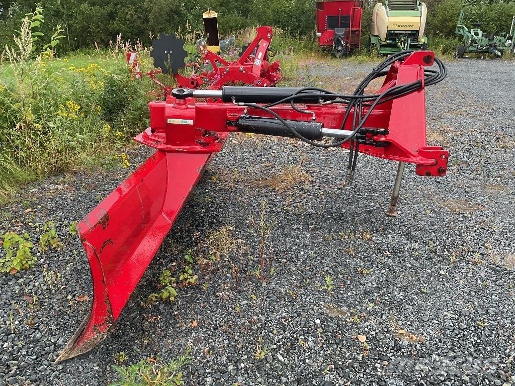 Vama 300 JH 2 道路用レーキ