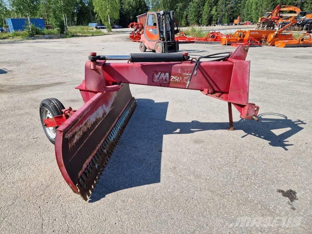VM 250JH 道路用レーキ