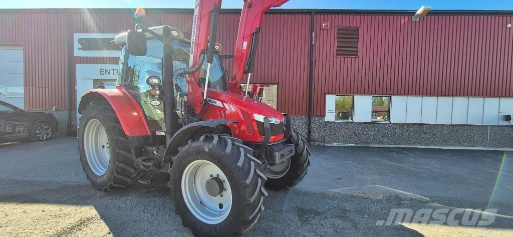 Massey Ferguson 5612 トラクター