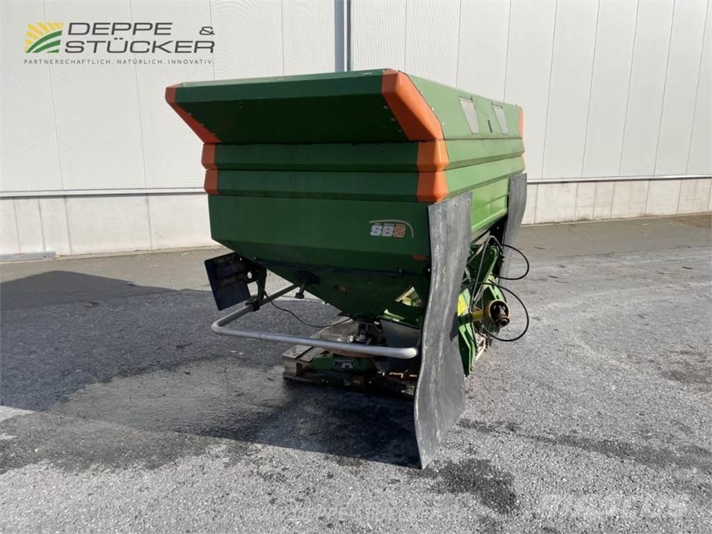 Amazone ZAM 1500 ミネラル散布機