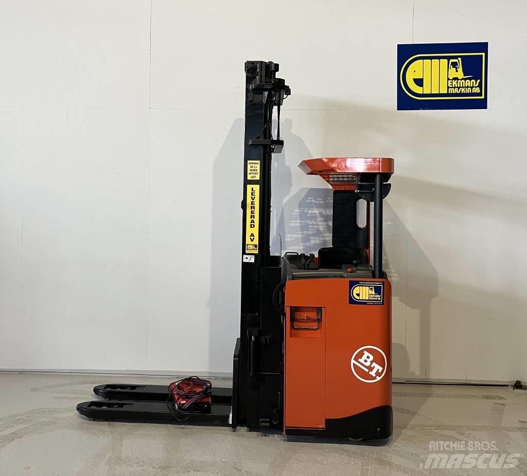 BT Truck SRE 160 L 自走式スタッカー