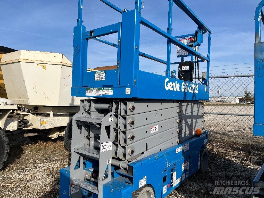 Genie GS 3232 シザースリフト