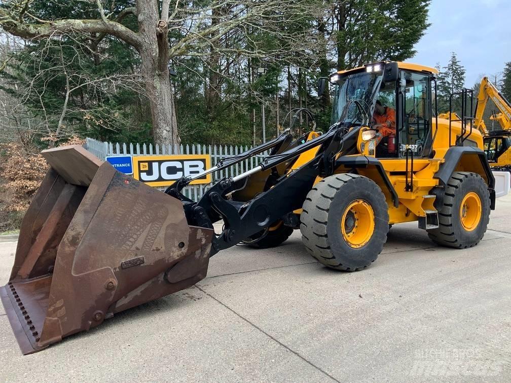 JCB 437 HT ホイールローダー・タイヤショベル