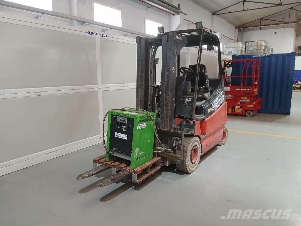 Linde E25/600-336 バッテリーフォークリフト