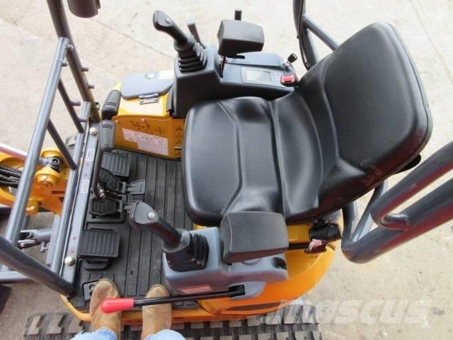 XCMG XE 18 E ミニ油圧ショベル 7t以下（ミニユンボ・ミニディガー）