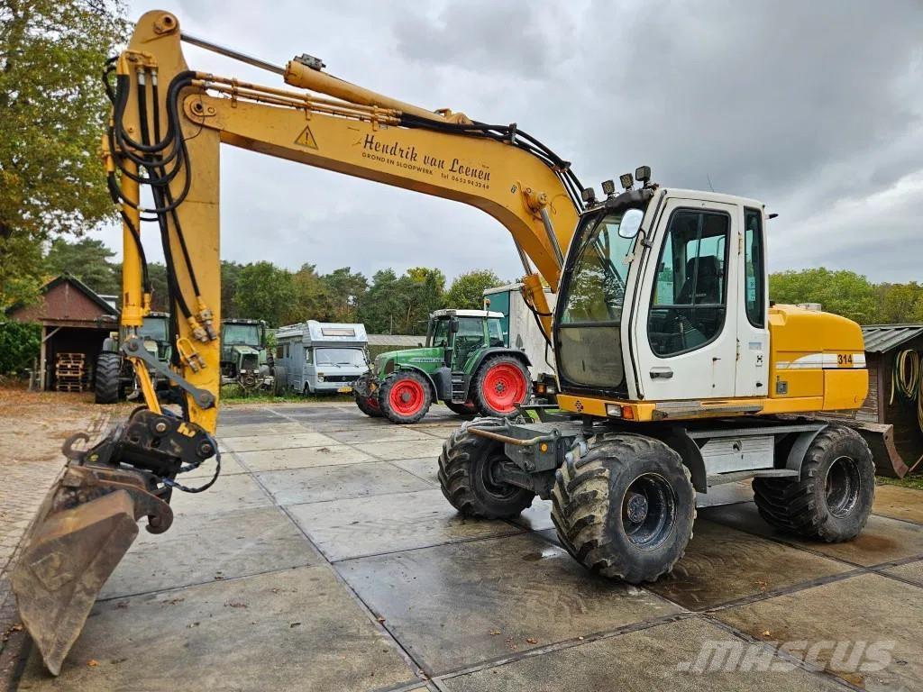 Liebherr A 314 ホイール式油圧ショベル（パワーショベル・ユンボ・バックホー）