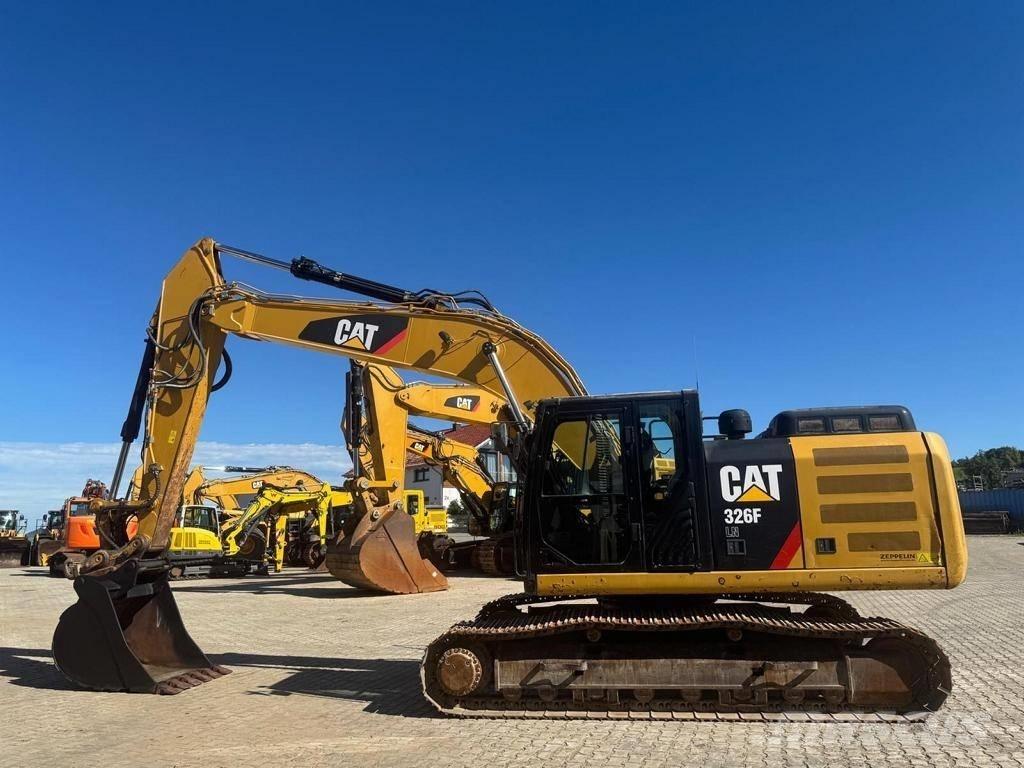 CAT 326 F LN 大型油圧ショベル12t以上（パワーショベル・ユンボ）