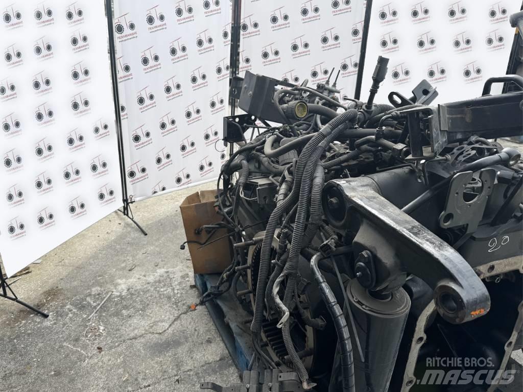 New Holland T 4.75 トランスミッション