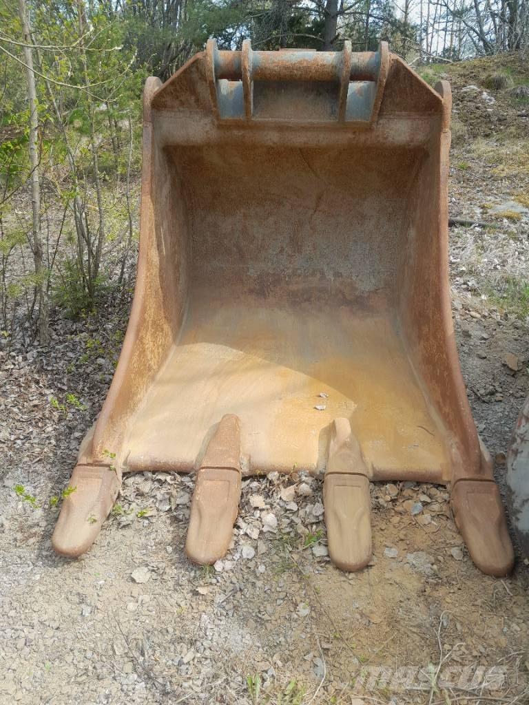  Kynsikauha Turasteel バケット