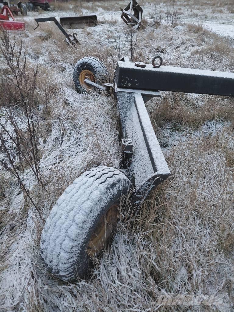  Takalana 300 その他道路と除雪の機械