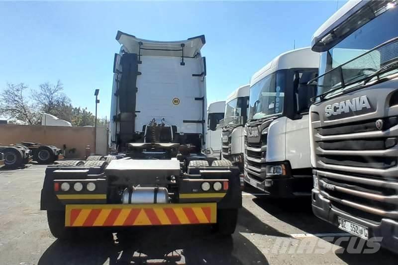 Volvo FH 440 その他トラック