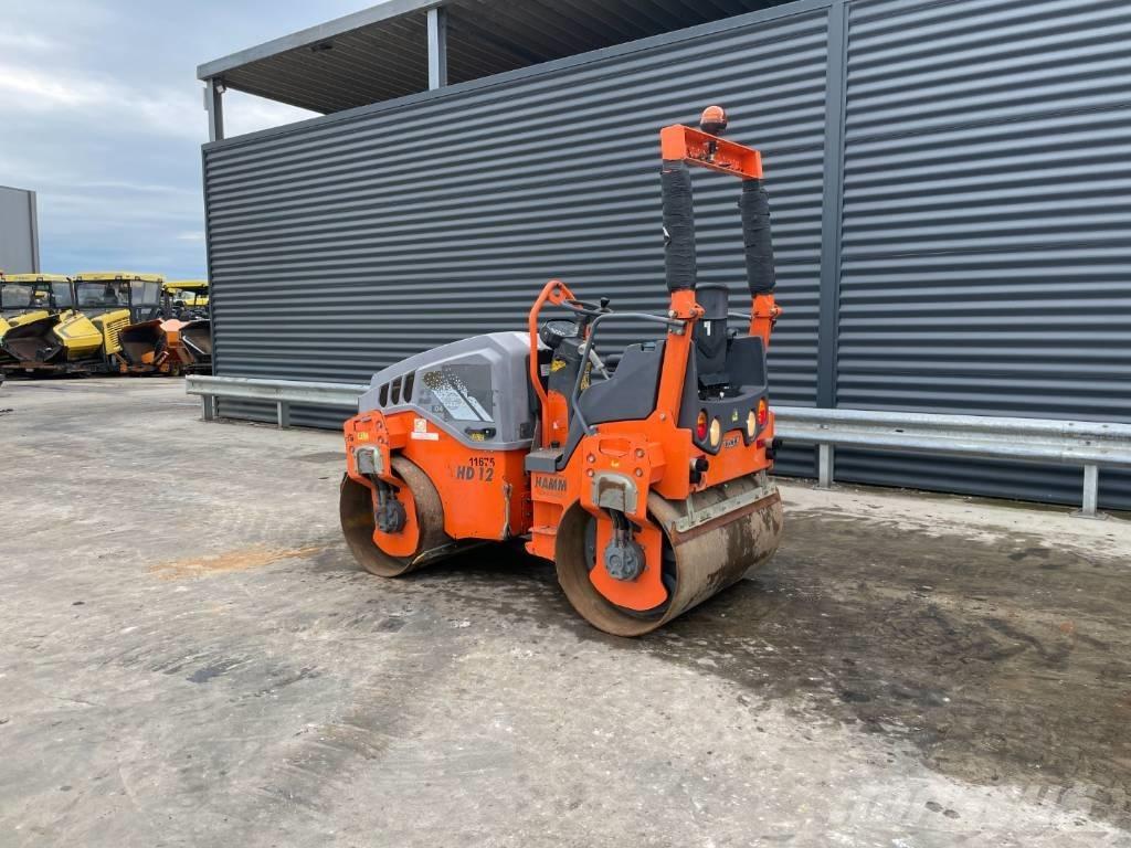 Hamm HD 12 VV タンデムローラ