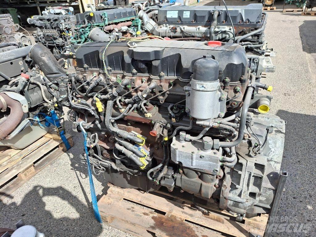Paccar MX300U2 エンジン