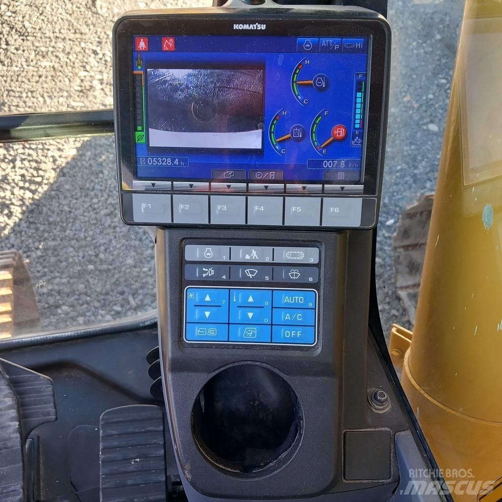 Komatsu PC 210 LC-11 大型油圧ショベル12t以上（パワーショベル・ユンボ）