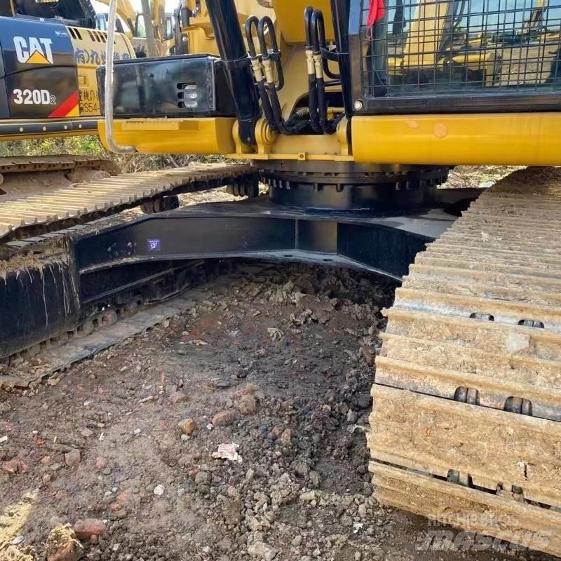 CAT 320 D 大型油圧ショベル12t以上（パワーショベル・ユンボ）