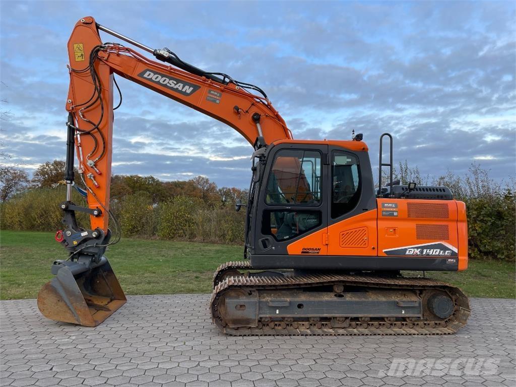 Doosan DX140LC-7 大型油圧ショベル12t以上（パワーショベル・ユンボ）
