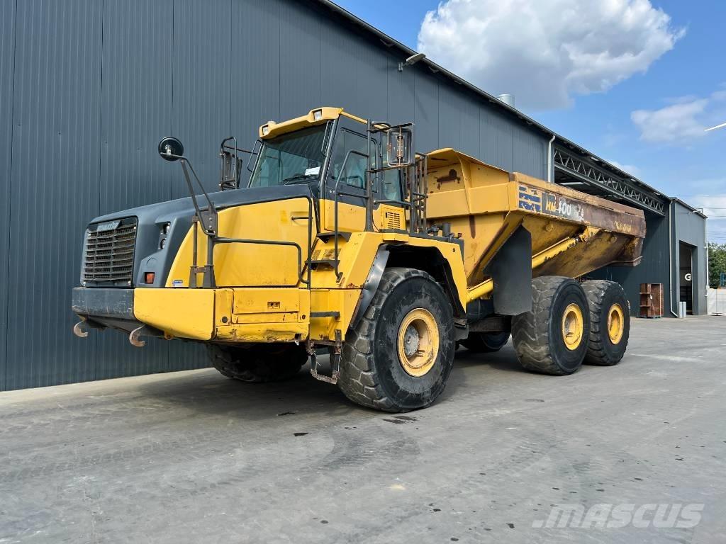 Komatsu HM400-3 アーティキュレート式ダンプトラック