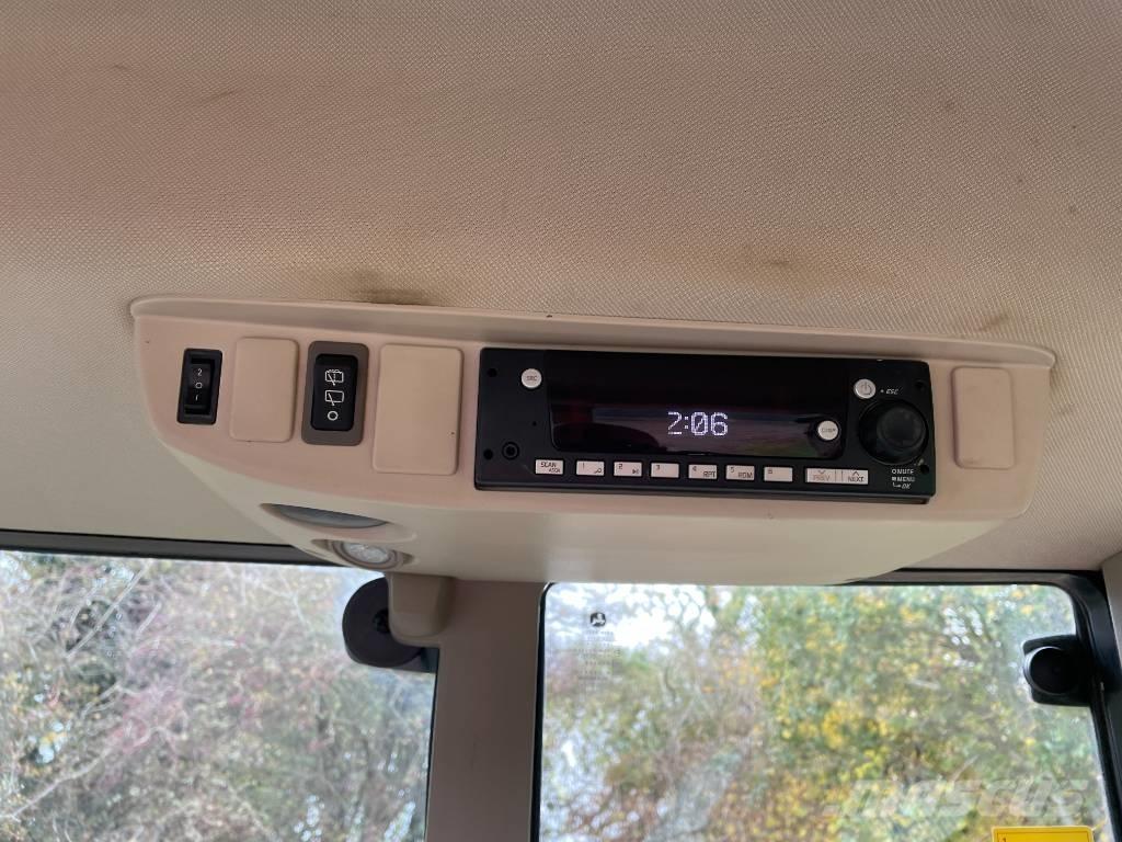 John Deere 6155 M トラクター