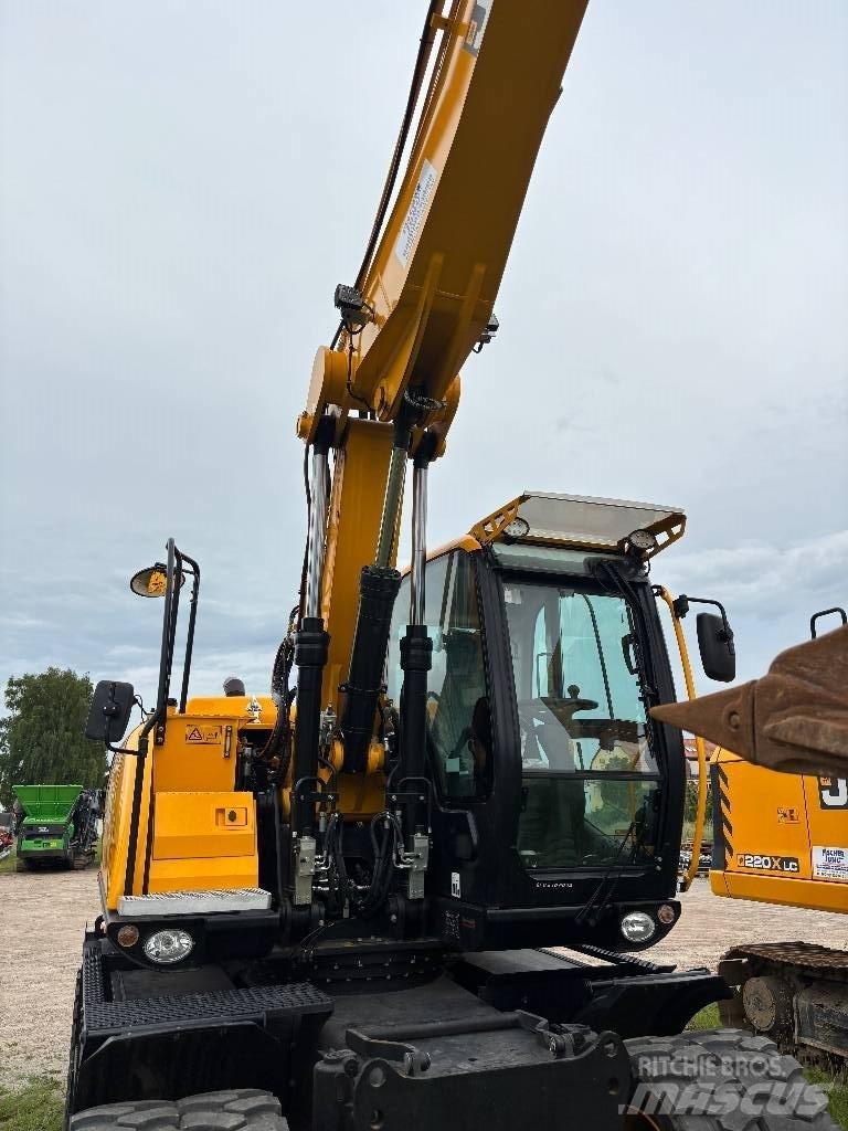 JCB JS 145 W ホイール式油圧ショベル（パワーショベル・ユンボ・バックホー）