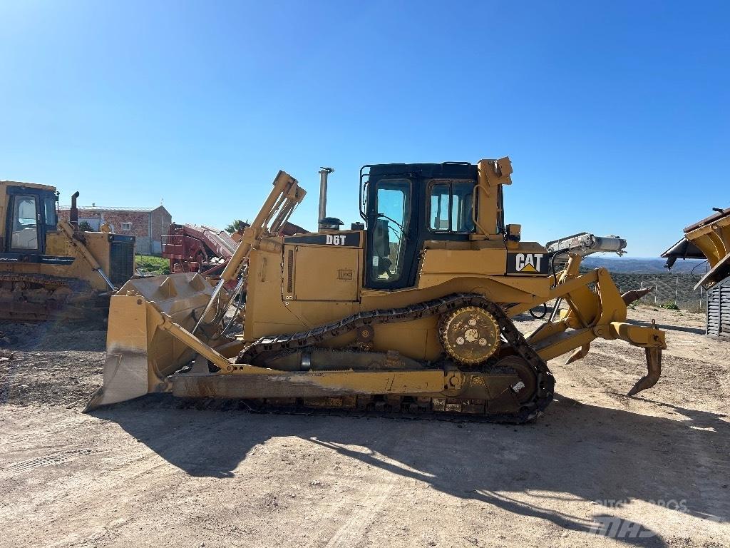 CAT D 6 T XL ブルドーザー