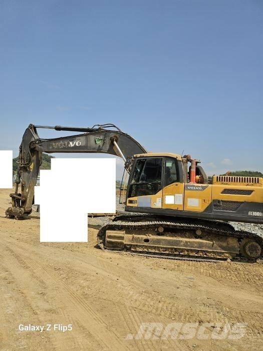 Volvo EC 300 D 大型油圧ショベル12t以上（パワーショベル・ユンボ）